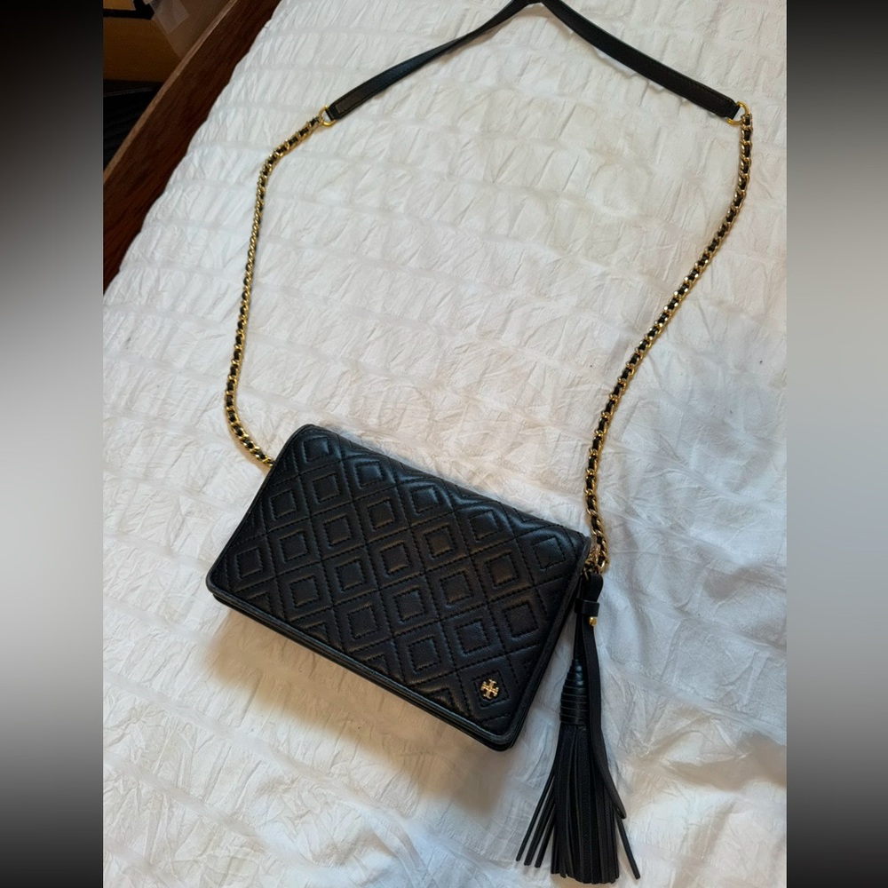 Tory Burch wallet bag